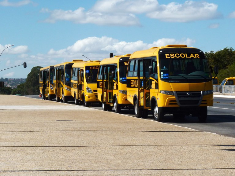 Programa Caminho da Escola é atualizado por meio de decreto