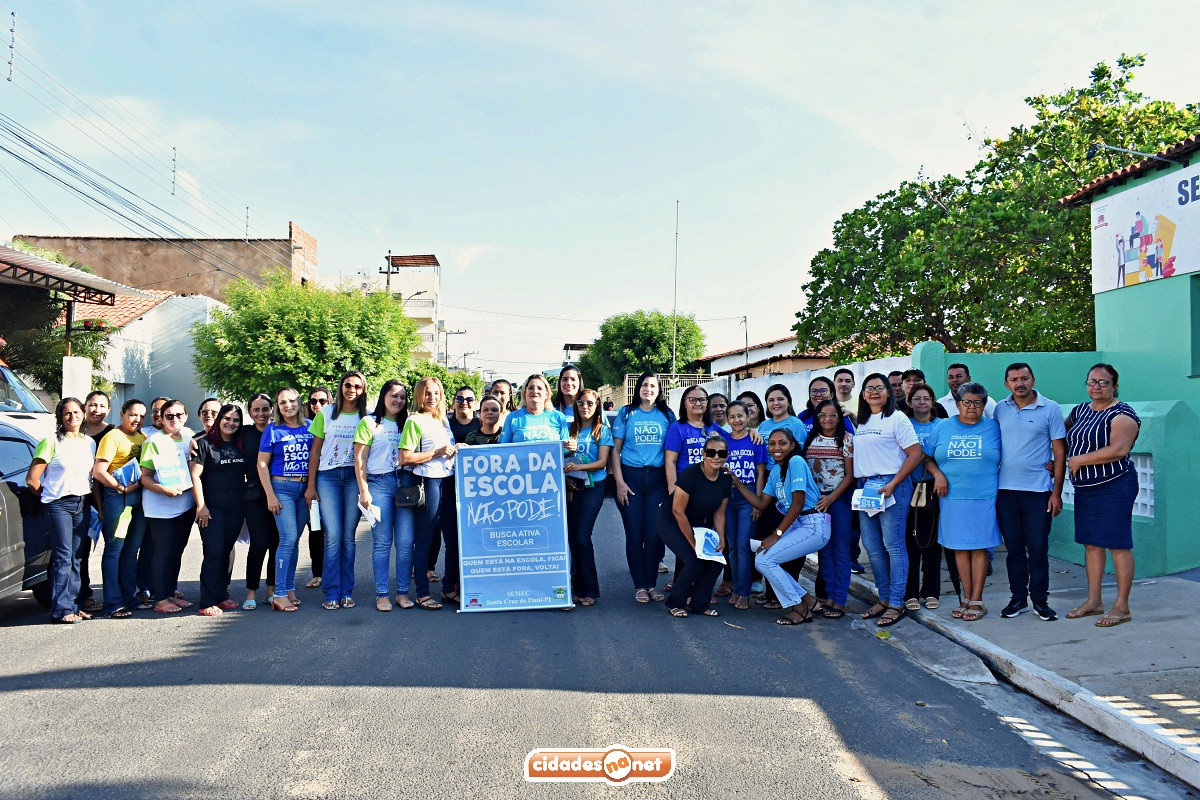 Santa Cruz do Piauí realiza caminhada da Busca Ativa Escolar